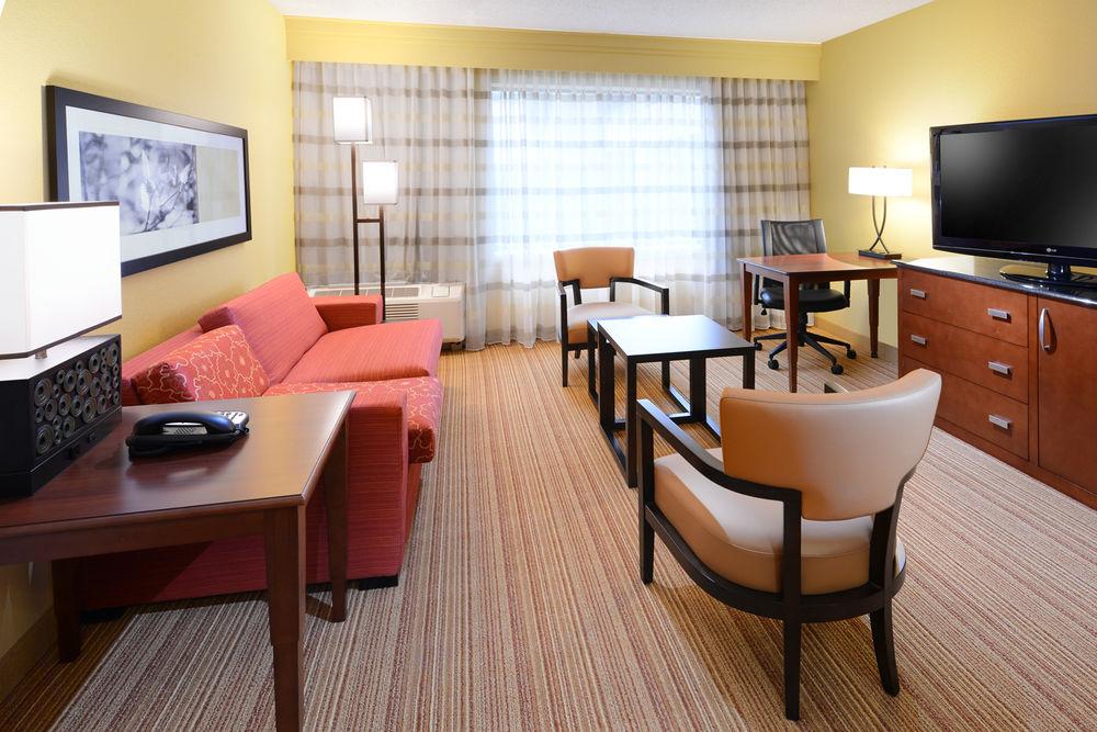 Courtyard By Marriott Dallas Plano In Legacy Park Dış mekan fotoğraf